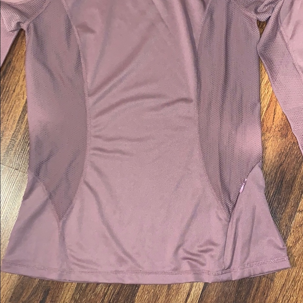 Fabletics performance pullover - Picture 3 of 7
